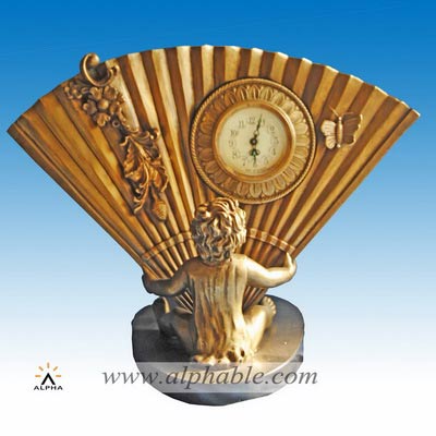 Small gold clock CC-038