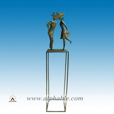 Cast bronze contemporary metal kissing sculpture CMS-034