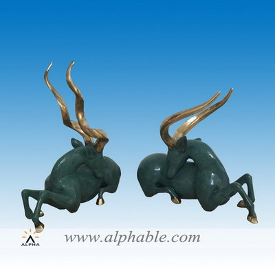 Modern bronze animal sculpture CMS-043