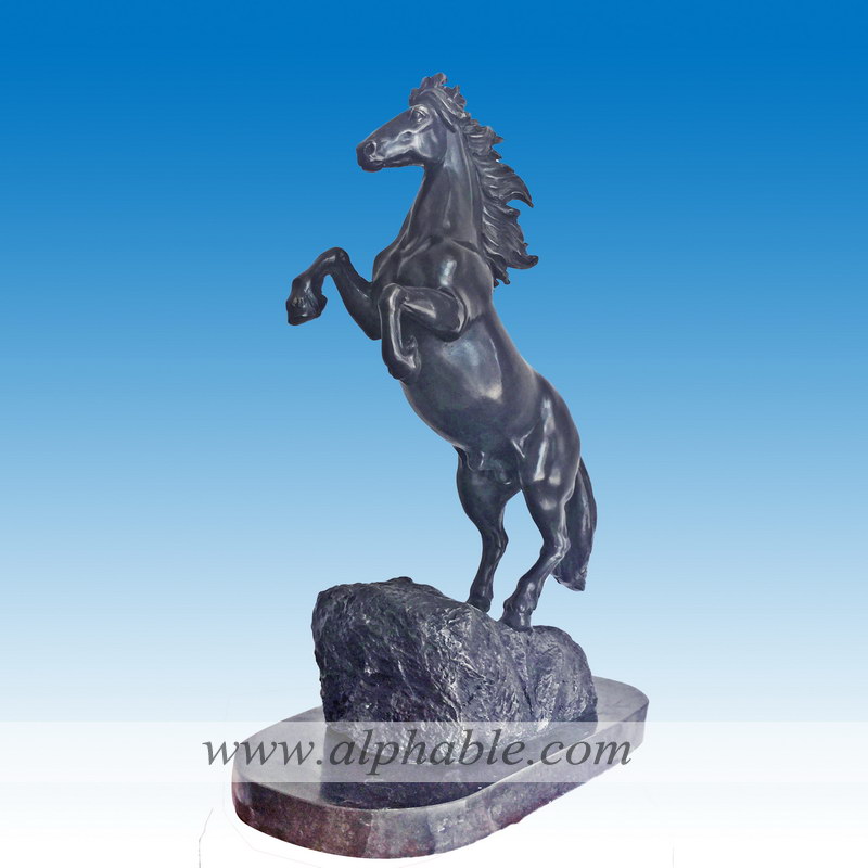 Bronze crazy horse sculpture CA-083