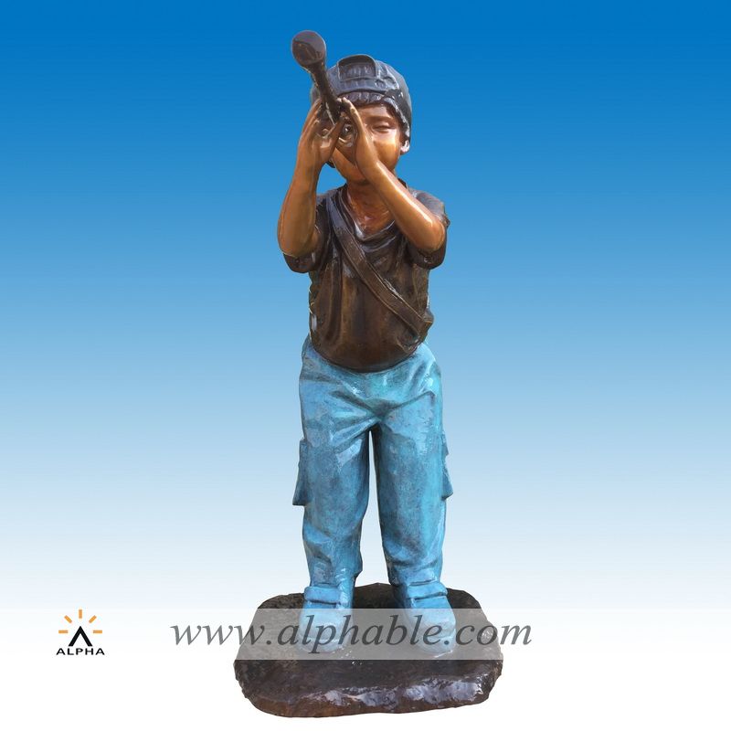 Bronze boy with telescope statue CCS-066, CCS-066